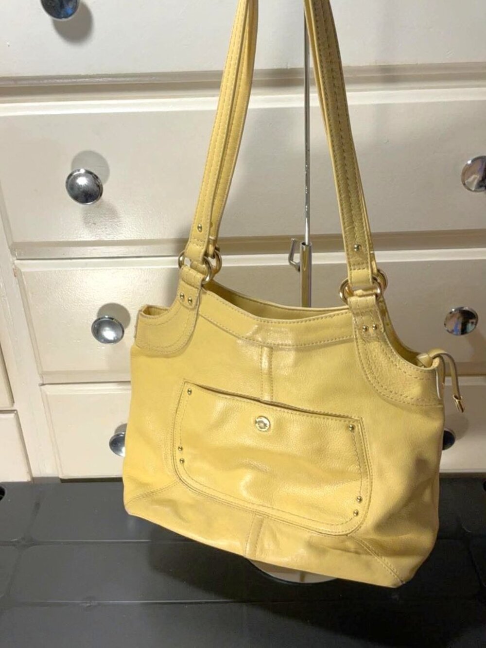 Stone Mountain Vintage Yellow Pebbled Leather Shoulder Bag Y2K Multi Pocket